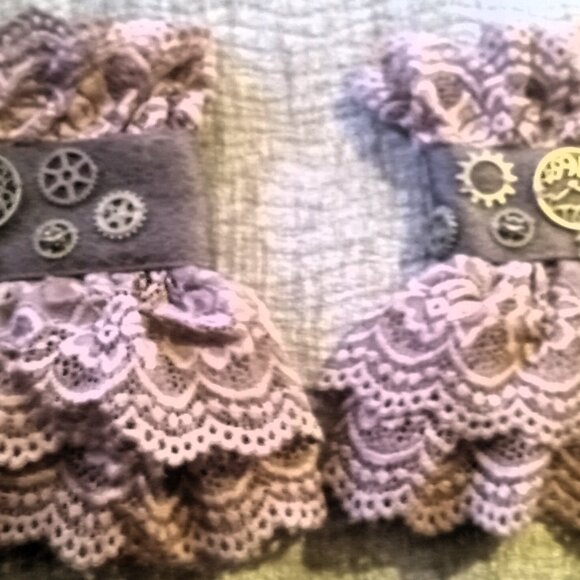 Steampunk Style Brown Lace Ruffled Wrist Cuffs / Wraps W/ Cool Clock Part Charms - Picture 1 of 6